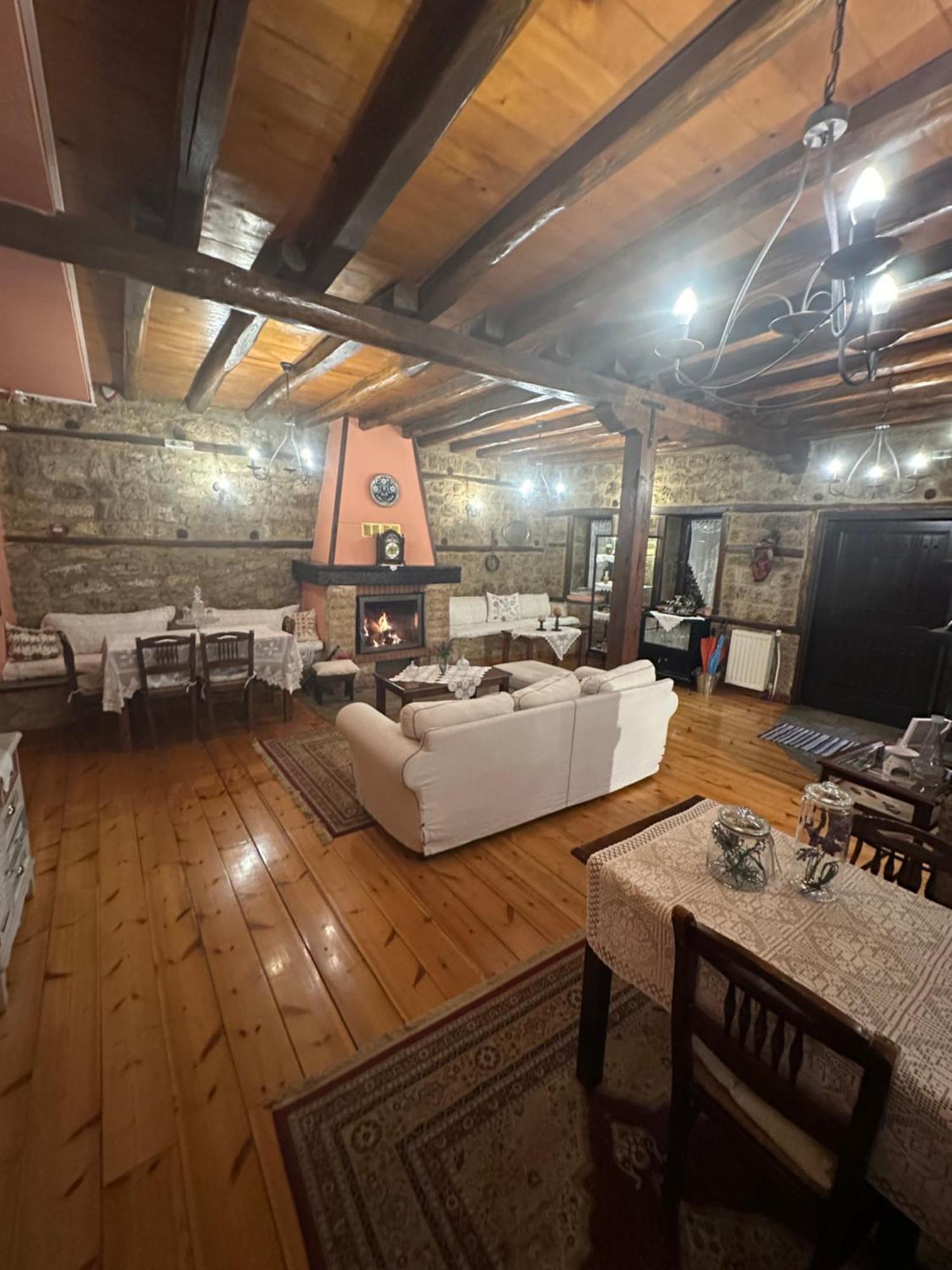 Varosi Guesthouse Edessa Exterior photo